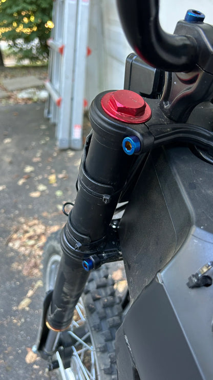 Titanium Tuttio fork clamp bolts